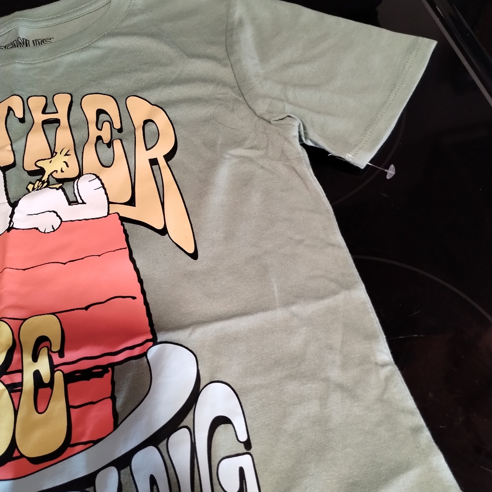Peanuts Tee - Picture 3 of 4